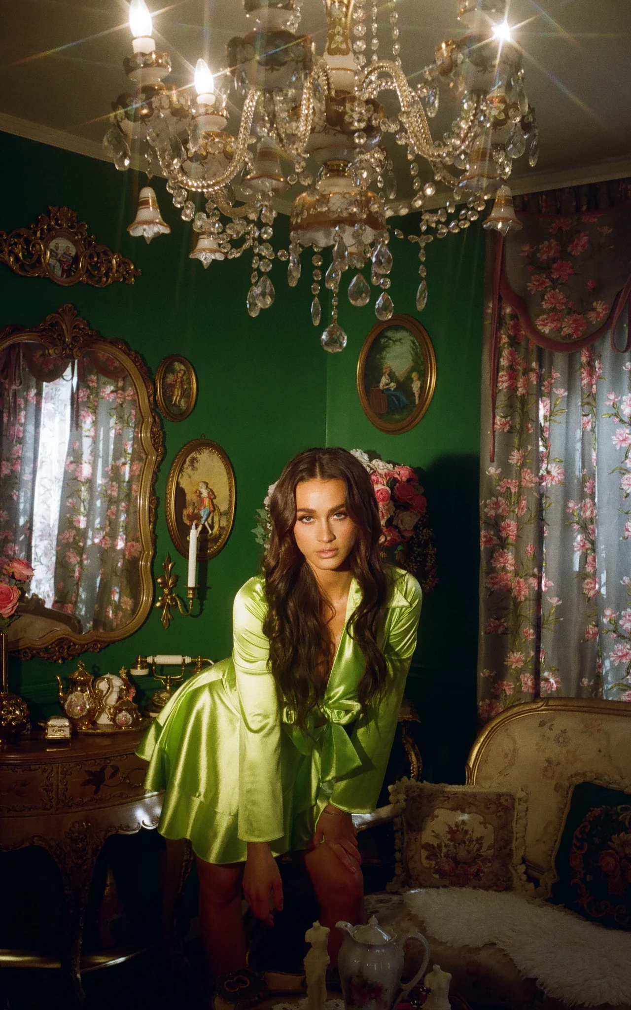 Celeste Set in Satin - Image 10
