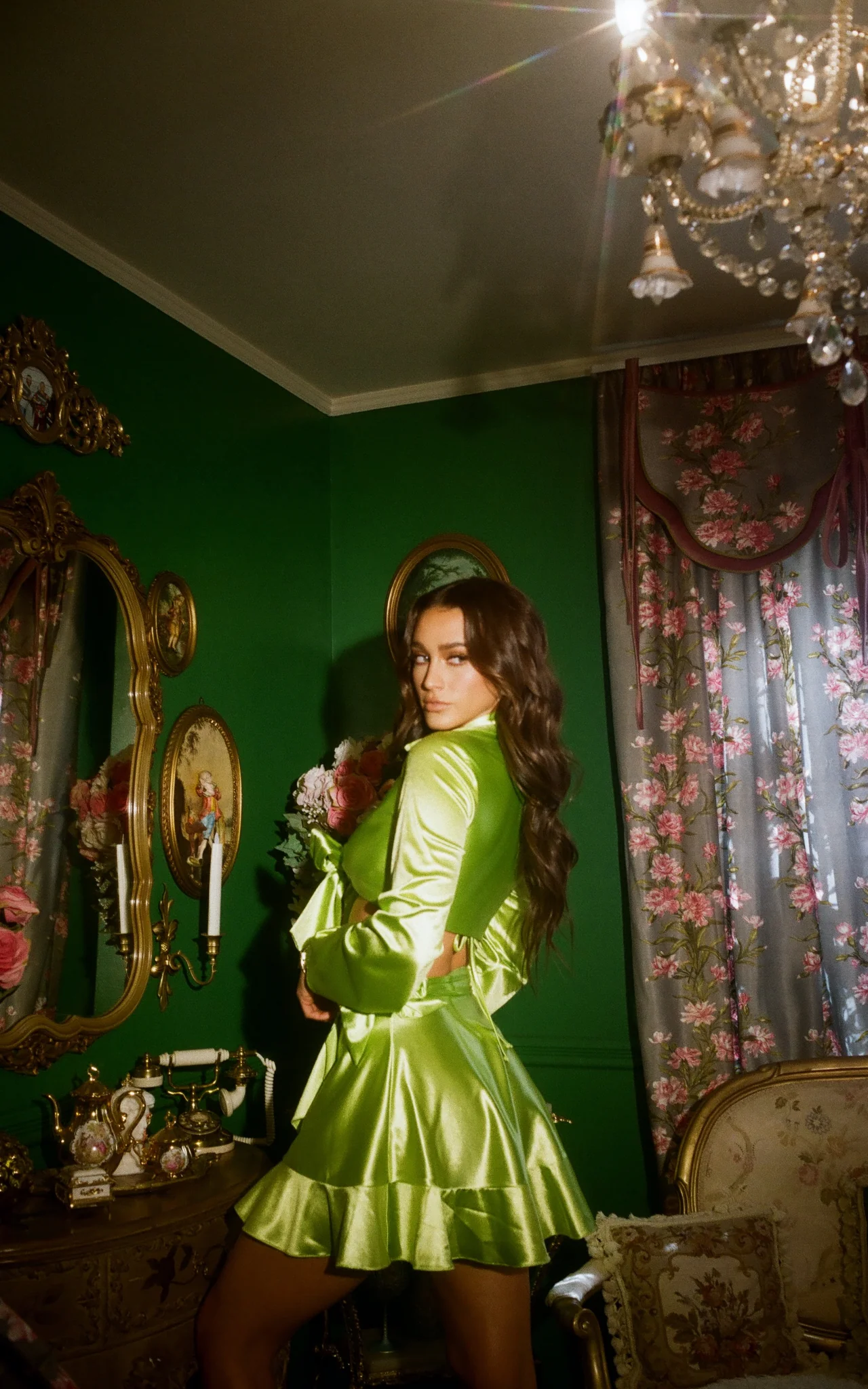 Celeste Set in Satin - Image 4