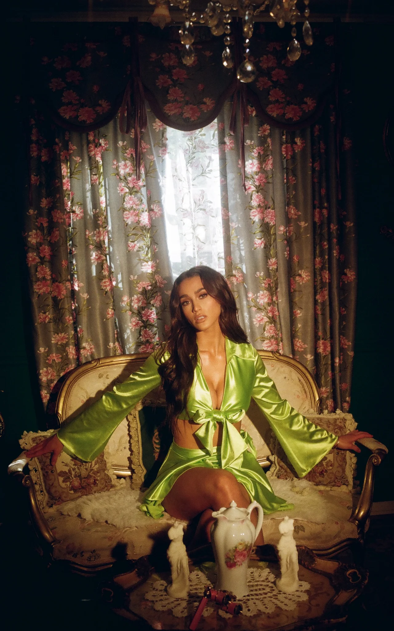 Celeste Set in Satin - Image 9