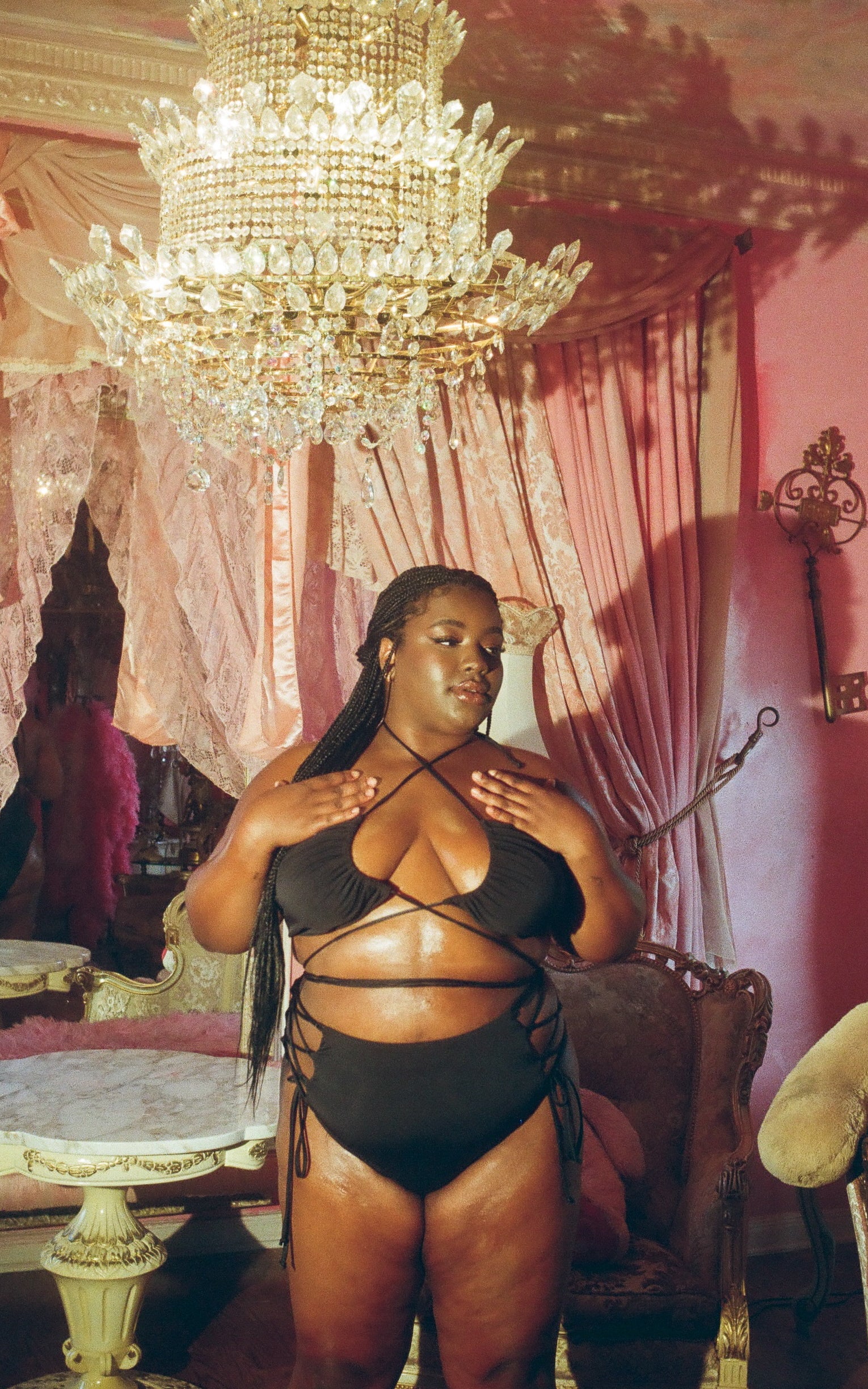 Ivy Bottoms - Image 10