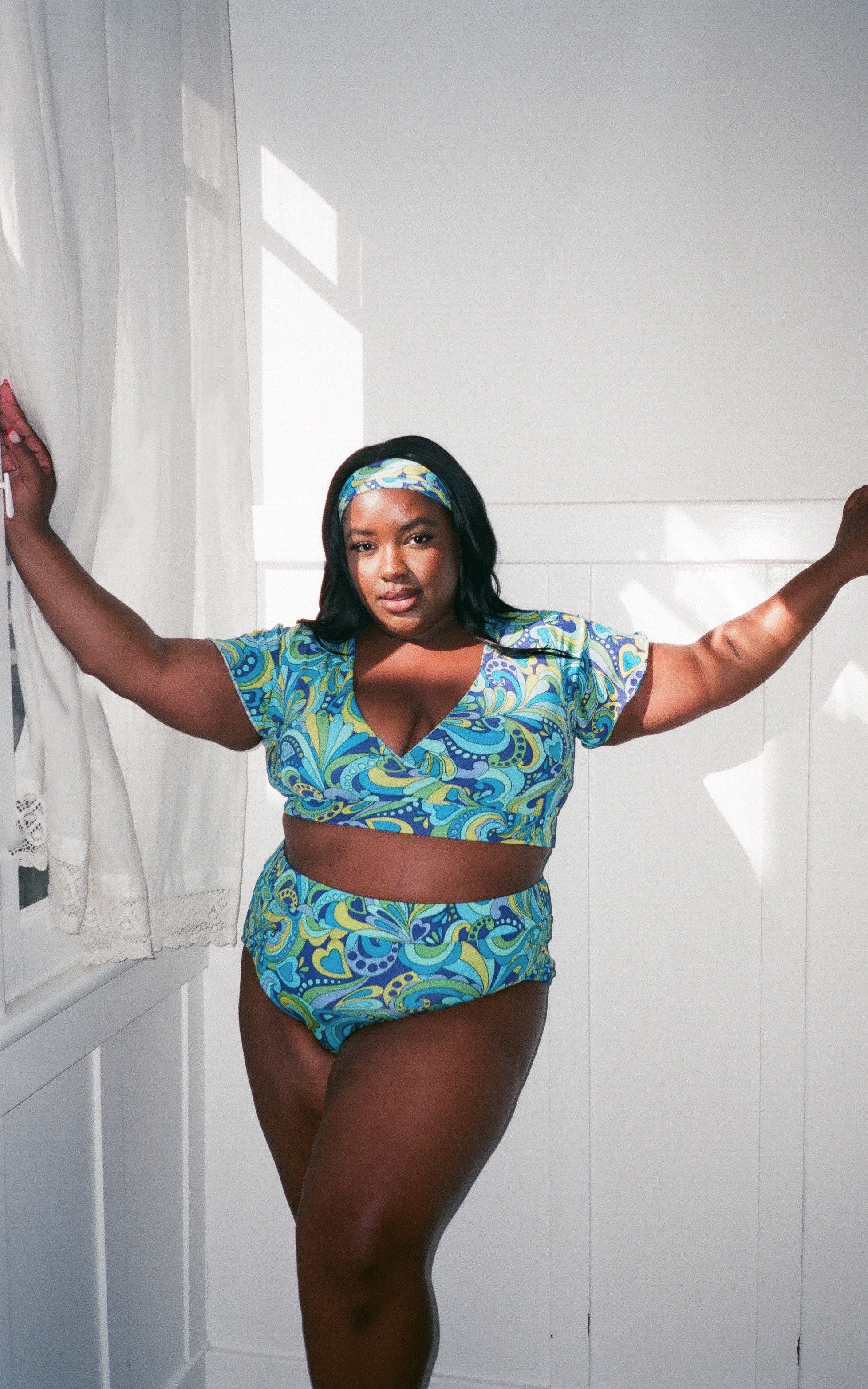 Lover bottom in Psychedelic Paisley - Image 3