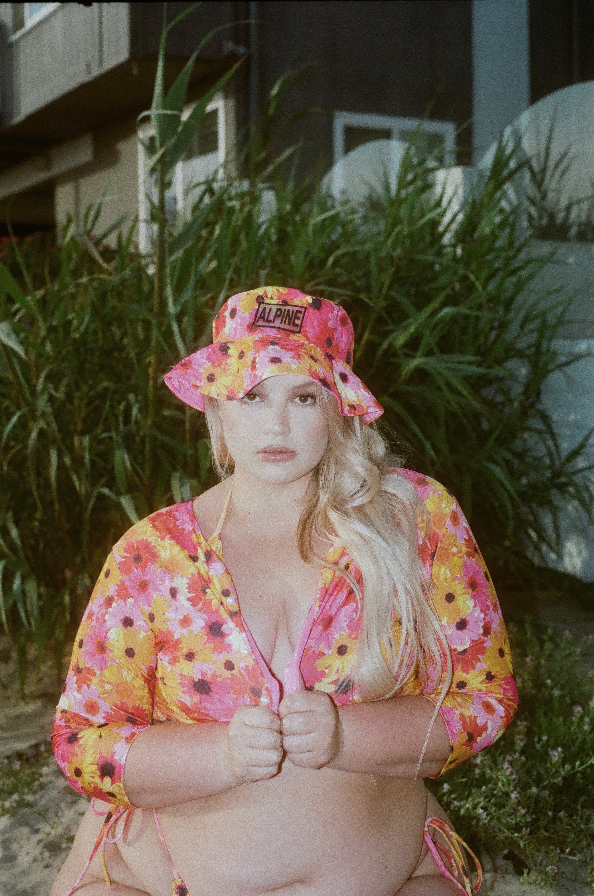 The Campbell Cardigan in Pink Daisy - Image 4